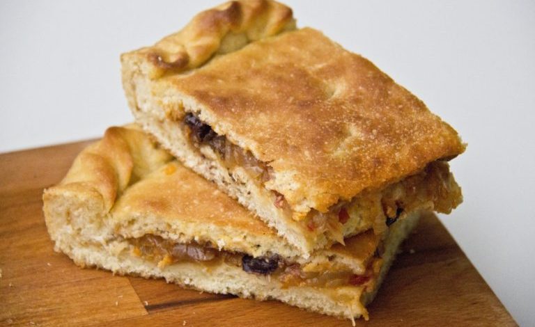 Photo of FOCACCIA GEFÜLLT MIT ZWIEBELN | Originalrezept aus Apulien