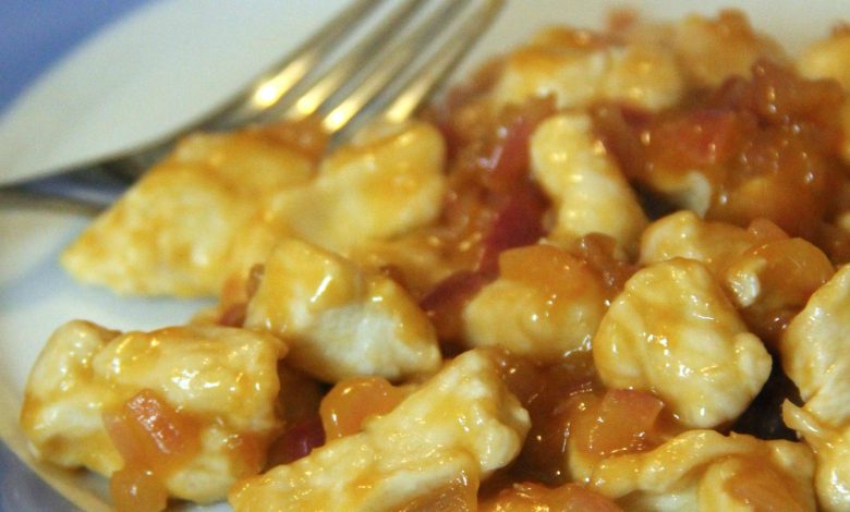 Photo of Chicken Nuggets mit Zwiebeln und roter Rumsauce