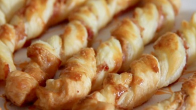 Photo of Blätterteigtaschen mit gekochtem Parmesan und gehackten Haselnüssen