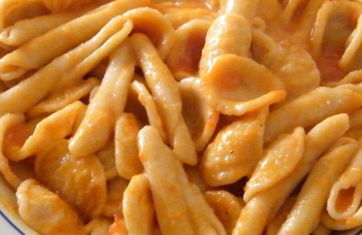 Photo of Vermählt mit der Sauce mit kräftigem Salento-Ricotta