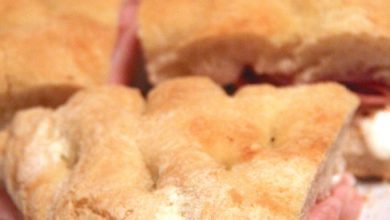 Photo of Mehrkorn-Focaccia mit Stracchino, Mortadella und gehackten Haselnüssen