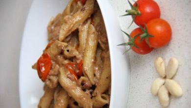 Photo of Pasta mit Kirschtomaten, Speck und Mandelcreme
