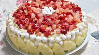 Photo of KUCHEN mit ERDBEERCREME und ANANAS