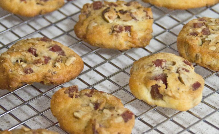 Photo of SALZKEKSE mit SALAMI und WALNÜSSEN