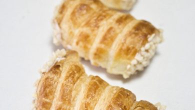 Photo of SEHR SCHNELLE GEBÄCK-CANNOLI mit MORTADELLA-MOUSSE