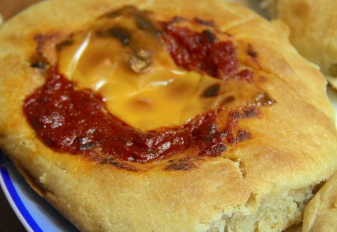 Photo of FOCACCINES MIT SAUCE UND CHEDDAR | super einfach und super lecker