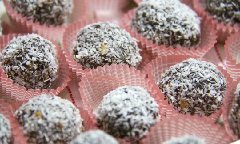 Photo of ERDNUSS- UND KOKOSNUSSSCHOKOLADEN | fertig in 10 Minuten | Super lecker zum Verschenken