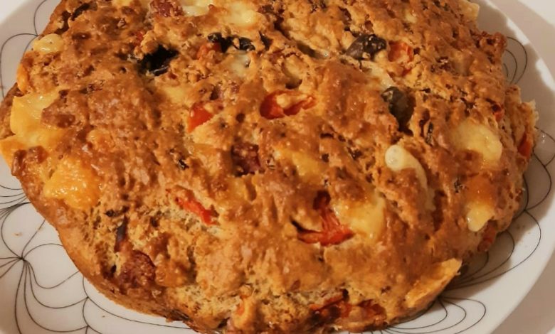 Photo of Herzhafte Torte mit Cotto, Käse, Tomaten und Oliven