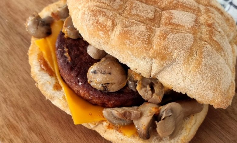 Photo of KÖSTLICHER VEGANER BURGER