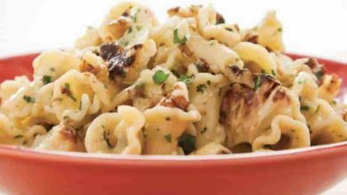 Photo of Pasta mit geröstetem Blumenkohl, Knoblauch und Walnüssen