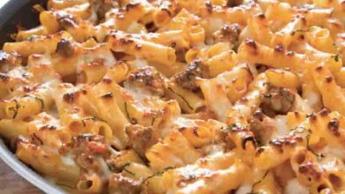 Photo of SKILLET-BAKED ZITI MIT WURST