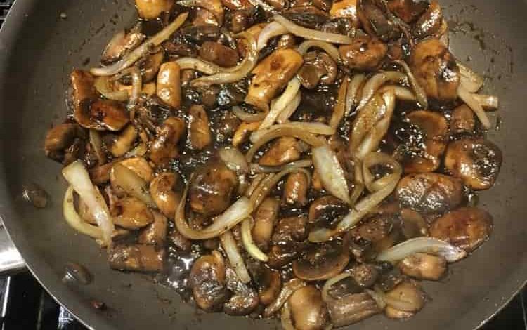 Photo of Gebratene Champignons mit Knoblauchschmand oder Alioli