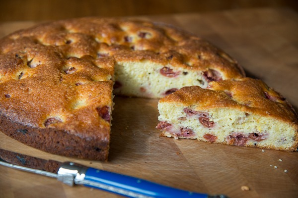 Photo of Saftig-fruchtiger Kirschkuchen in Rekordzeit