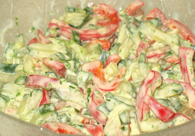 Photo of PAPRIKA GURKEN SALAT MIT JOGHURT