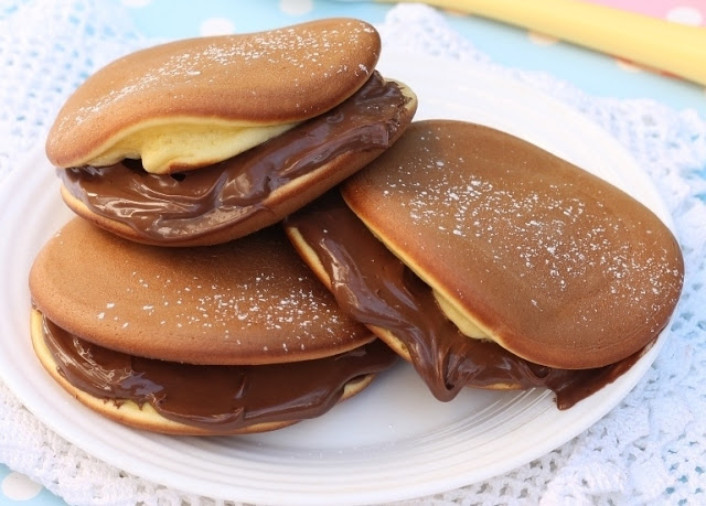 Photo of AMERIKANISCHE PFANNKUCHEN MIT NUTTELA, EINFACH!!