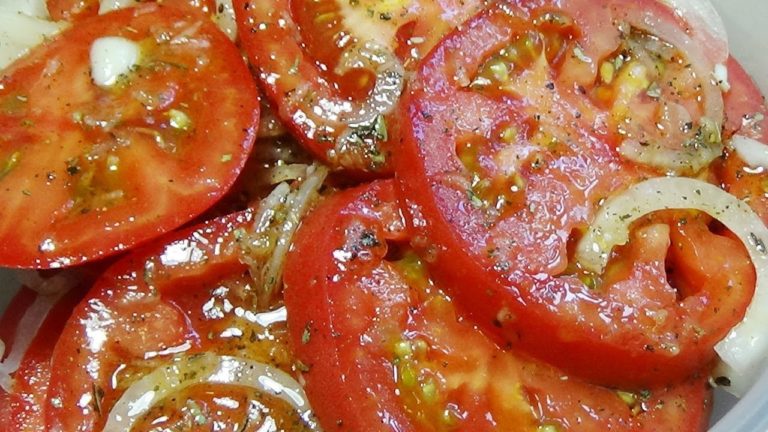Photo of ITALIENISCHER TOMATENSALAT IN 10 MINUTEN FERTIG !
