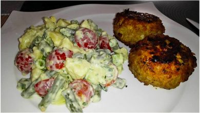 Photo of Griechischer Kartoffelsalat mit Feta-Frikadellen