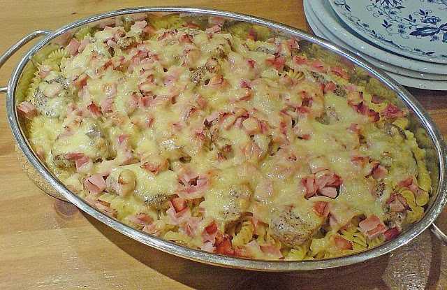 Photo of Amsterdamer Fleischtopf aus dem Backofen