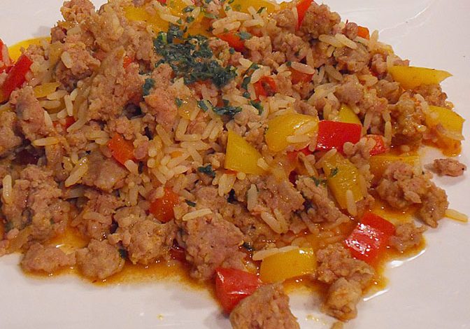 Photo of Hackfleischpfanne mit Paprika und Reis – Ein Tolles Gericht!
