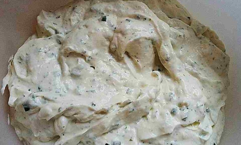 Photo of Knoblauchdip zum Reinlegen in 2 Minuten zubereitet!