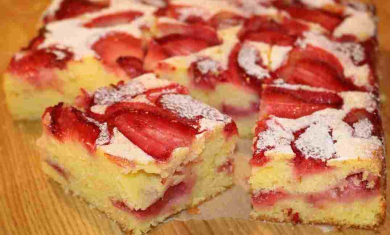 Photo of Erdbeer Biskuitkuchen in 3 Minuten zubereitet!