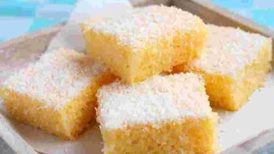 Photo of Saftiger Kokoskuchen mit Sahne (ein Tassenrezept)