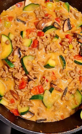 Photo of Selbst gemachtes Thai Curry, ich könnt mich reinlegen