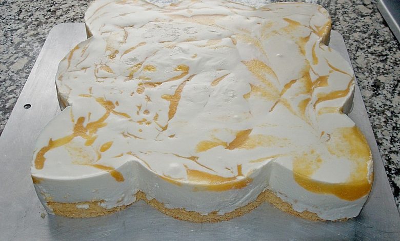 Photo of Kasesahnetorte-mit-pfirsichen
