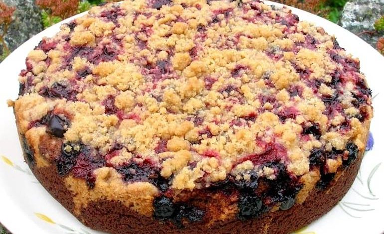 Photo of Saftiger Zwetschgenkuchen mit Zimtstreuseln und Quark-Öl-Teig