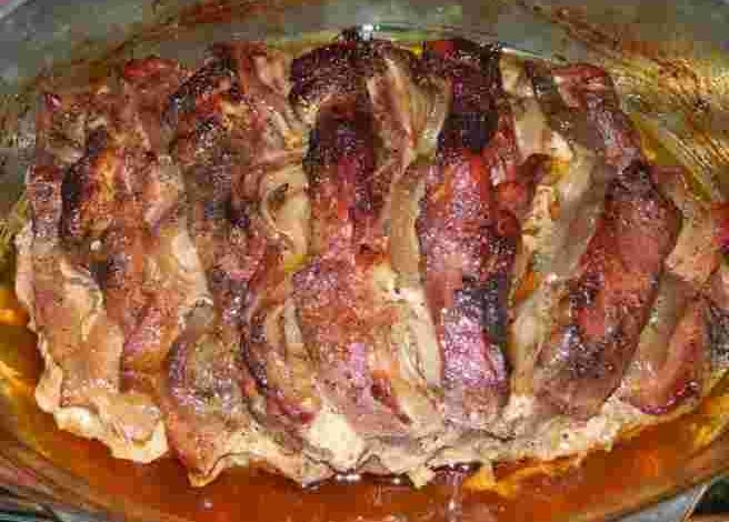 Photo of Gefüllter Nackenbraten, ein “Männerrezept” mit viel Fleisch und Zwiebeln!