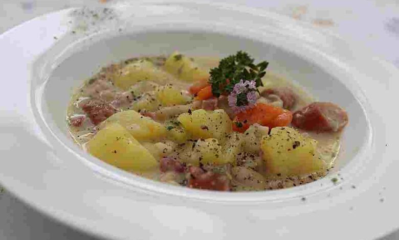 Photo of Dicke Bohnen Eintopf