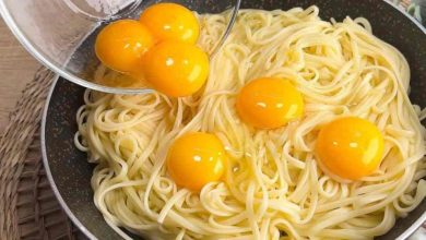 Photo of Einfach Eier zu Nudeln geben