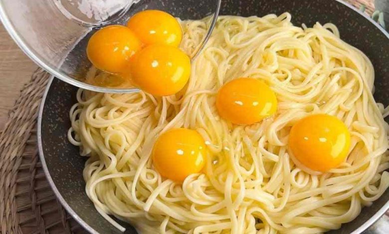 Photo of Einfach Eier zu Nudeln geben